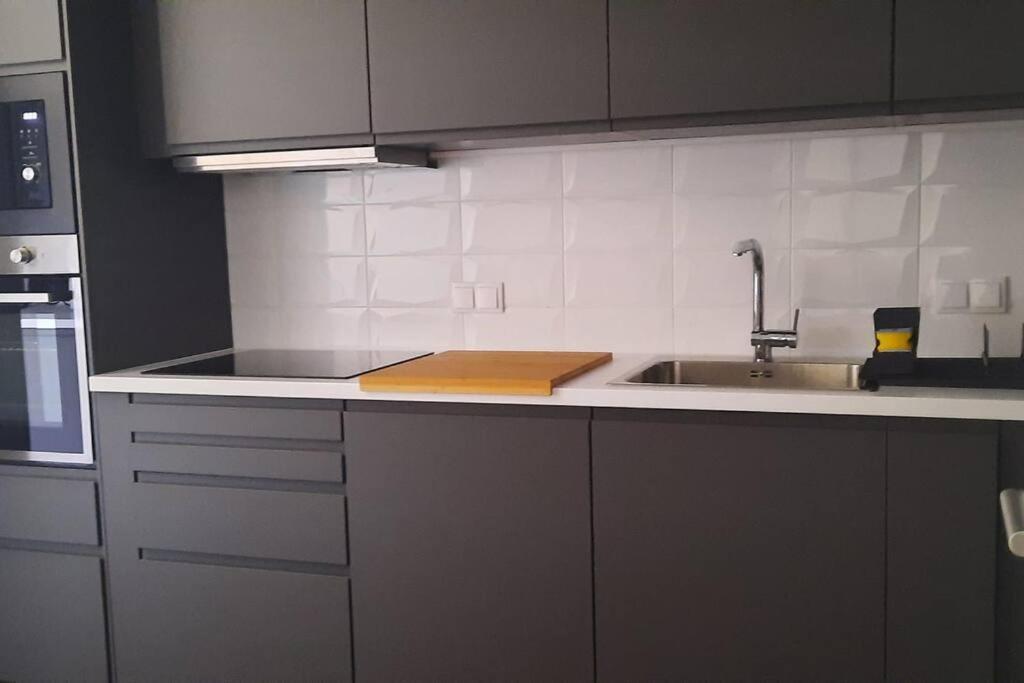 הוילה ססימברה Casa Com Jardim Perto Da Praia מראה חיצוני תמונה